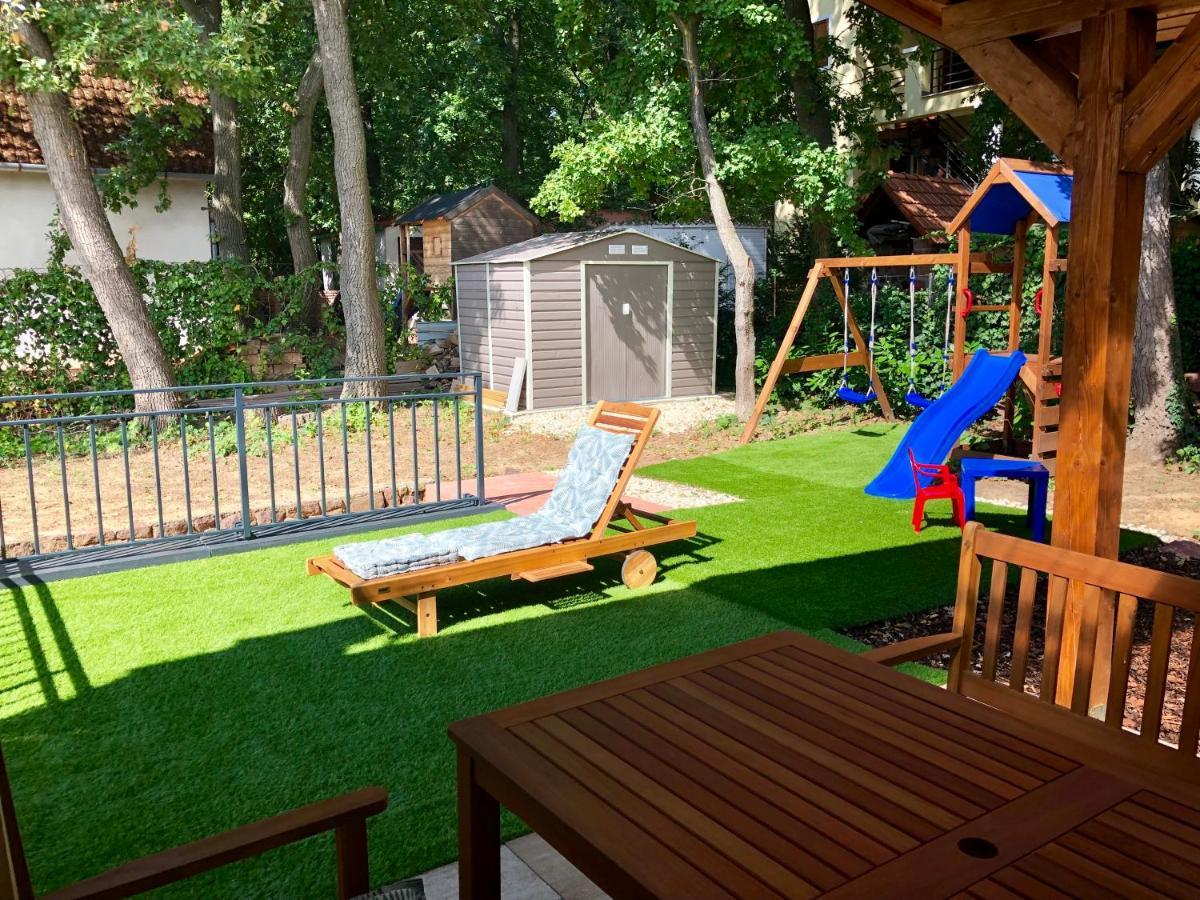 Balaton Wellness Tom Cat Nyaralo 1 Wellness Es 1 Gyermekbarat Apartmannal Kovagoors Экстерьер фото