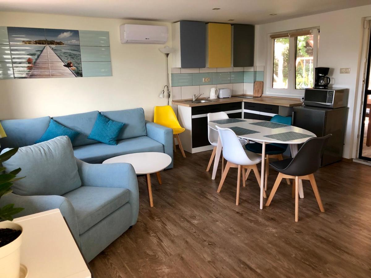 Balaton Wellness Tom Cat Nyaralo 1 Wellness Es 1 Gyermekbarat Apartmannal Kovagoors Экстерьер фото