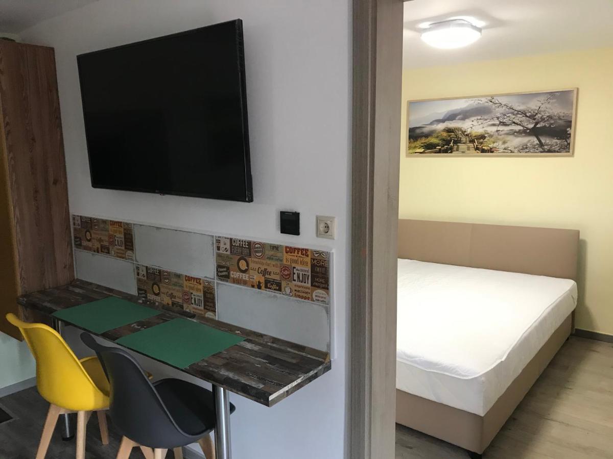 Balaton Wellness Tom Cat Nyaralo 1 Wellness Es 1 Gyermekbarat Apartmannal Kovagoors Экстерьер фото