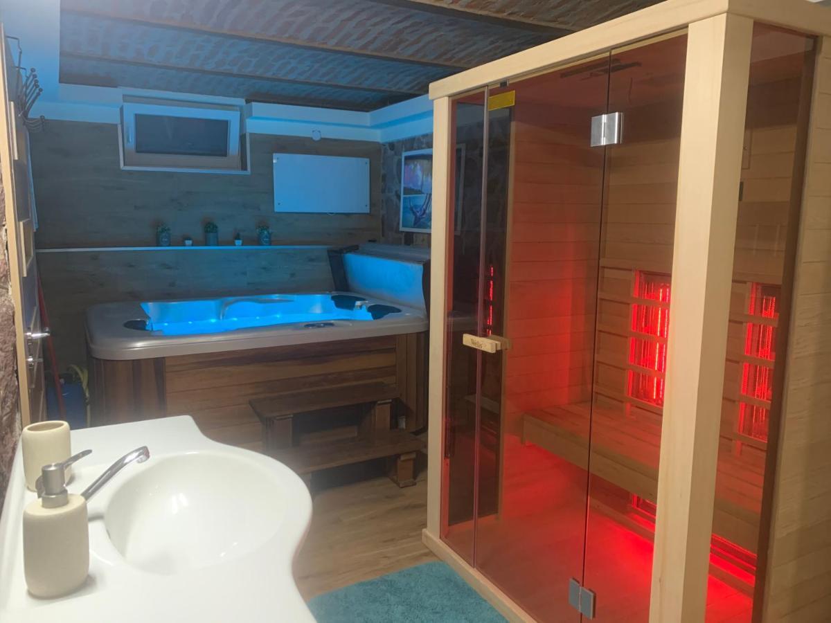Balaton Wellness Tom Cat Nyaralo 1 Wellness Es 1 Gyermekbarat Apartmannal Kovagoors Экстерьер фото
