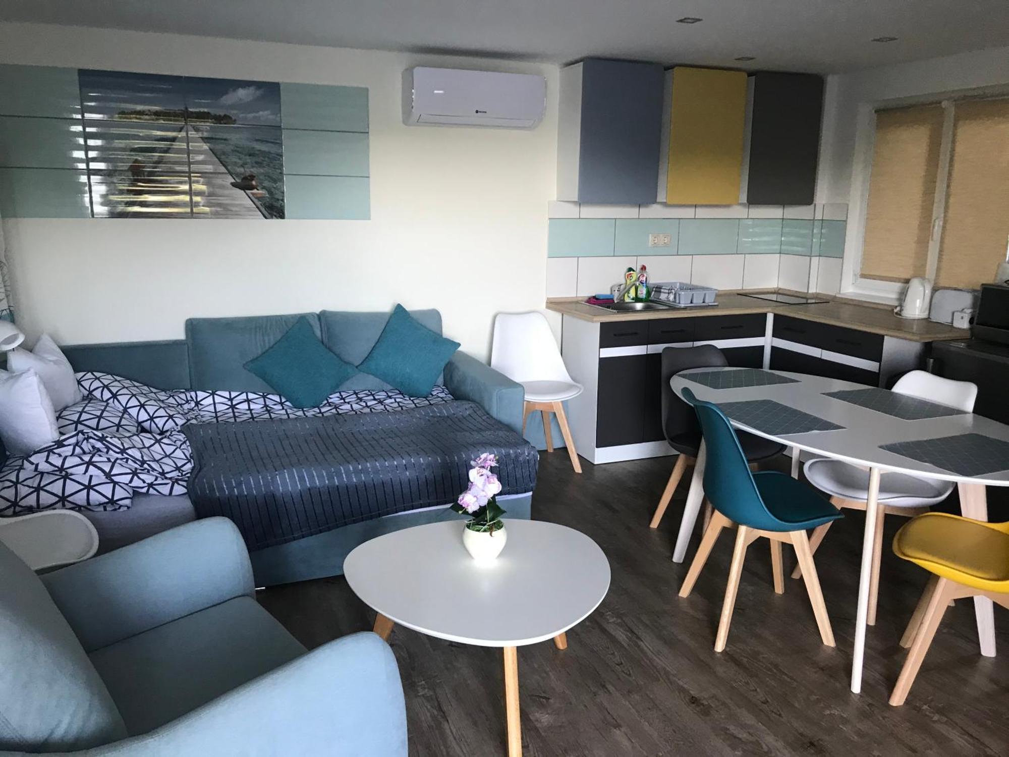 Balaton Wellness Tom Cat Nyaralo 1 Wellness Es 1 Gyermekbarat Apartmannal Kovagoors Экстерьер фото